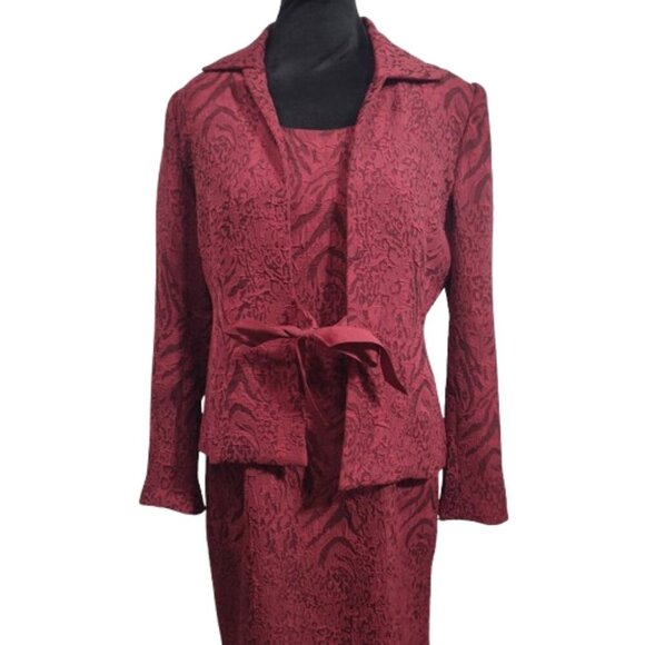 Studio I Woman's Size 6 Maroon Animal Print Fully Lined Shift Dress and Jacket - Picture 3 of 14